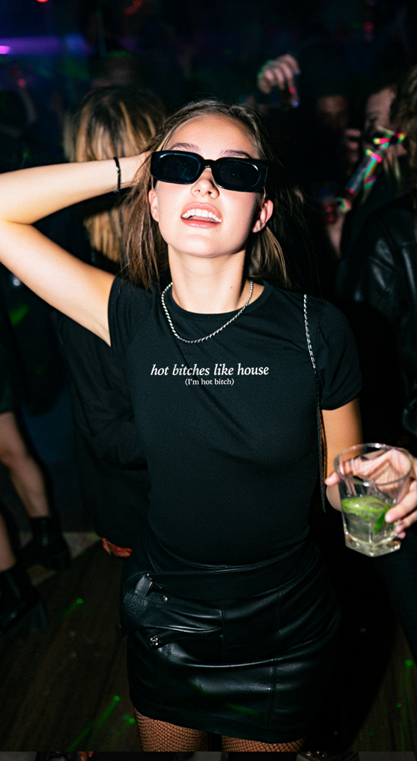 Hot Bitches Like House (Unisex)