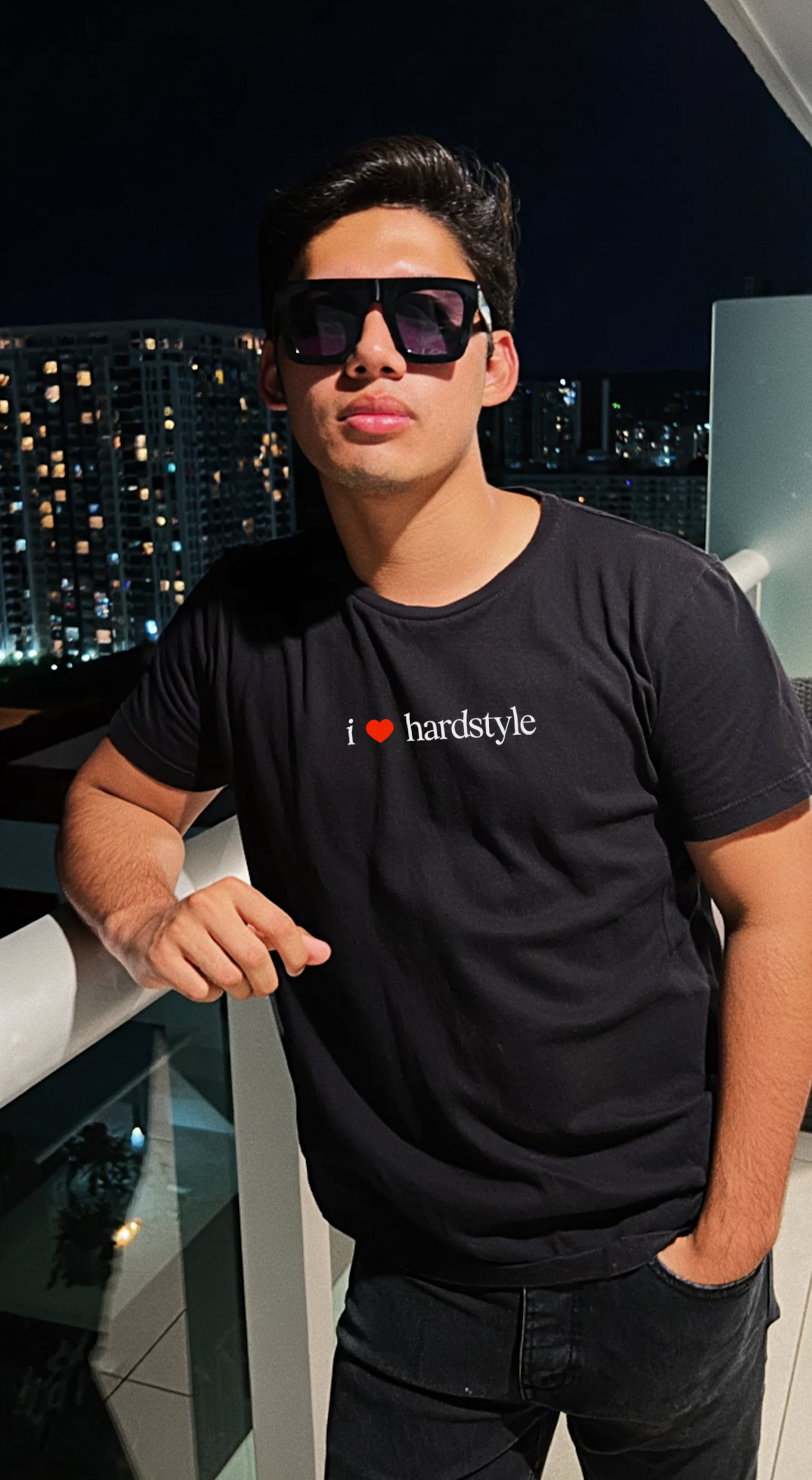 I ❤️ Hardstyle - Small Text (Unisex)
