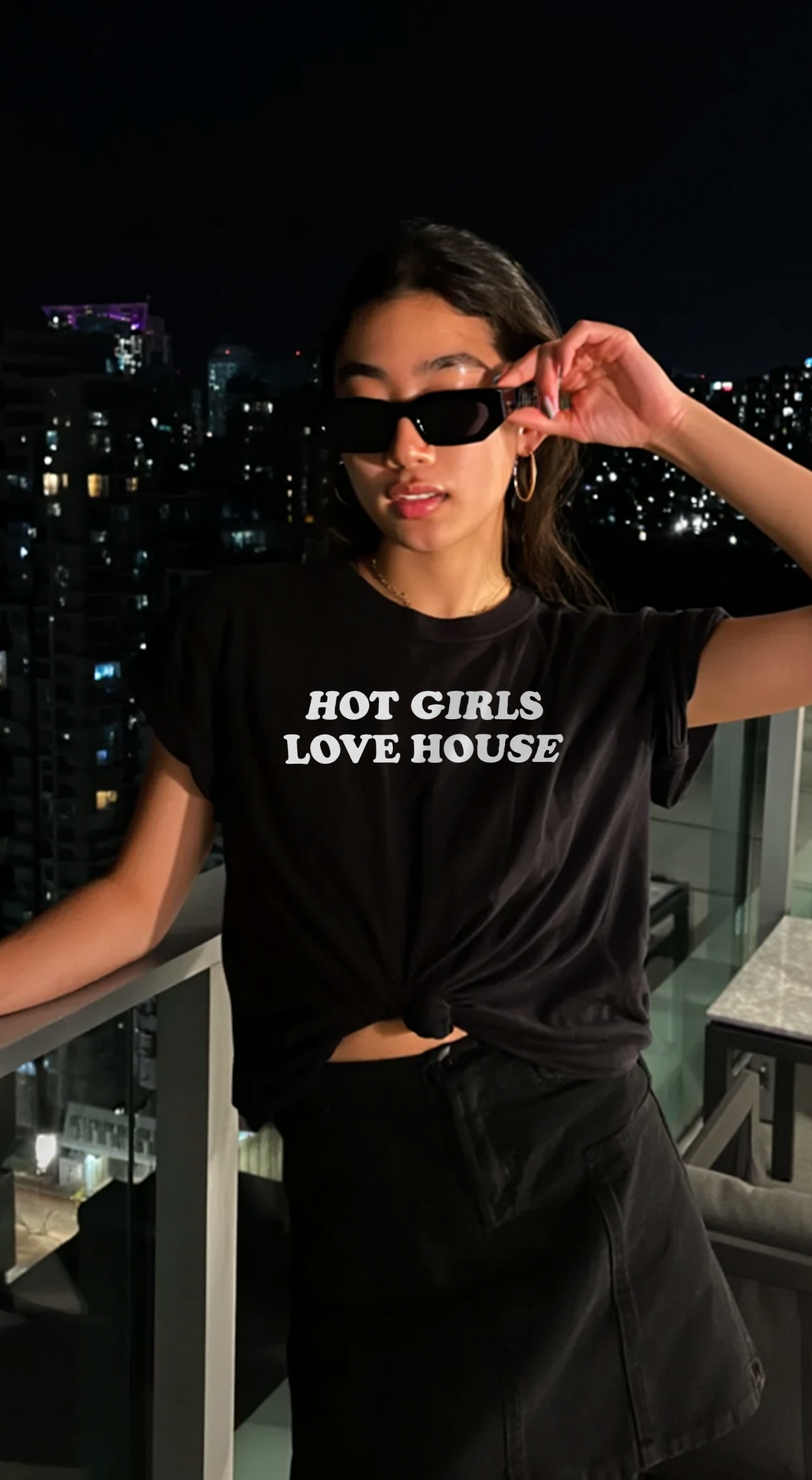 Hot Girls Love House (Unisex)