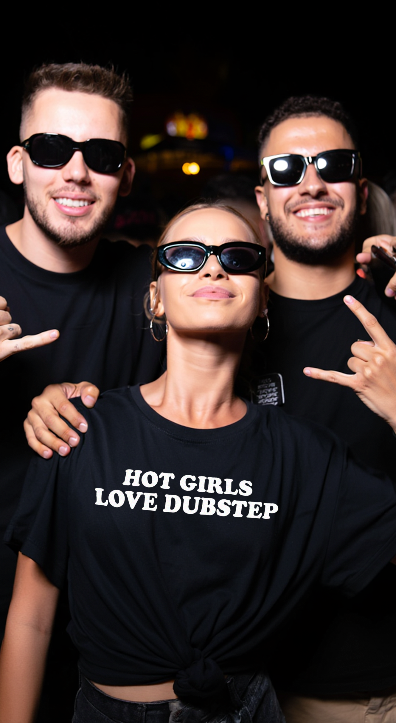 Hot Girls Love Dubstep (Unisex)